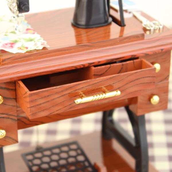 Cute Mini Sewing Machine Music Box