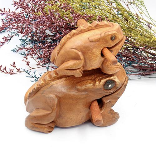 The Singing Frog